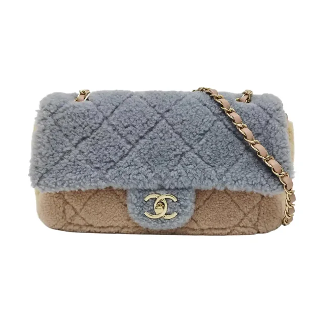 Chanel Classic Flap 28
