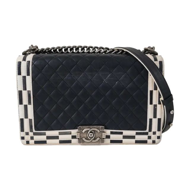 Chanel Boy Schultertasche, 28 cm, Schwarz, Leder
