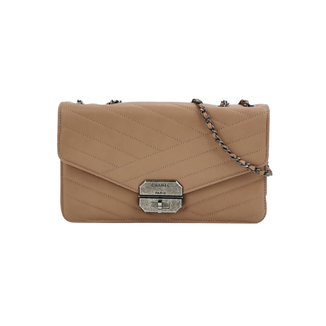 Chanel 2.55