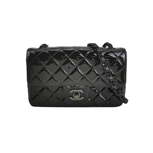 Chanel Classic Flap Schultertasche, 19.5 cm, Schwarz, Artikel 69904788, Lackleder