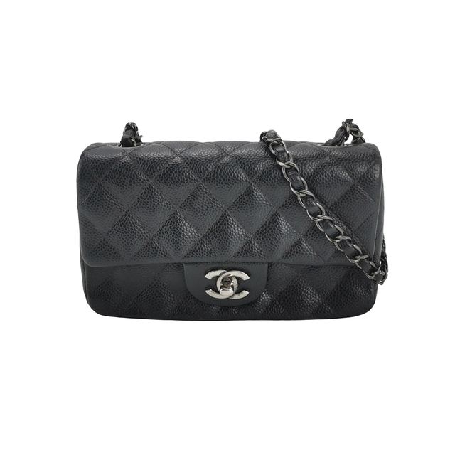 Chanel Classic Flap Schultertasche, 20 cm, Schwarz, Artikel 70124797, Leder
