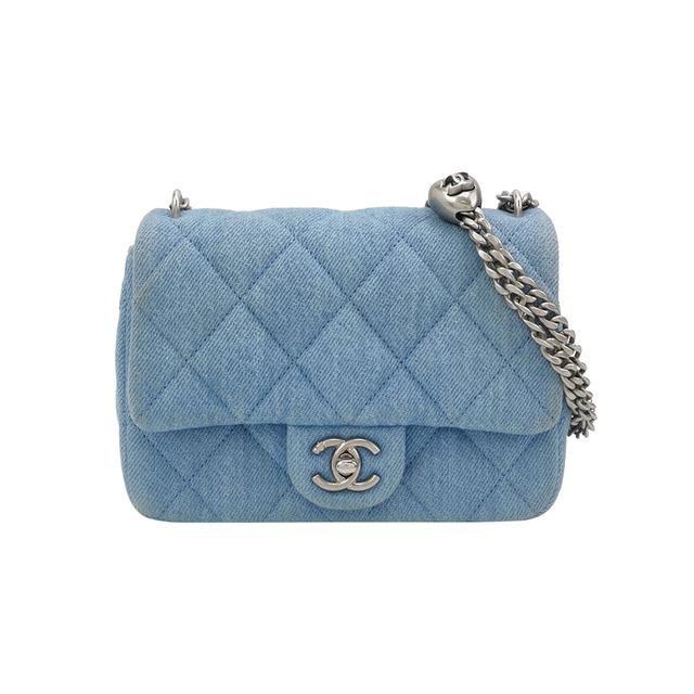 Chanel Classic Flap Schultertasche, 19 cm, Blau, Denim