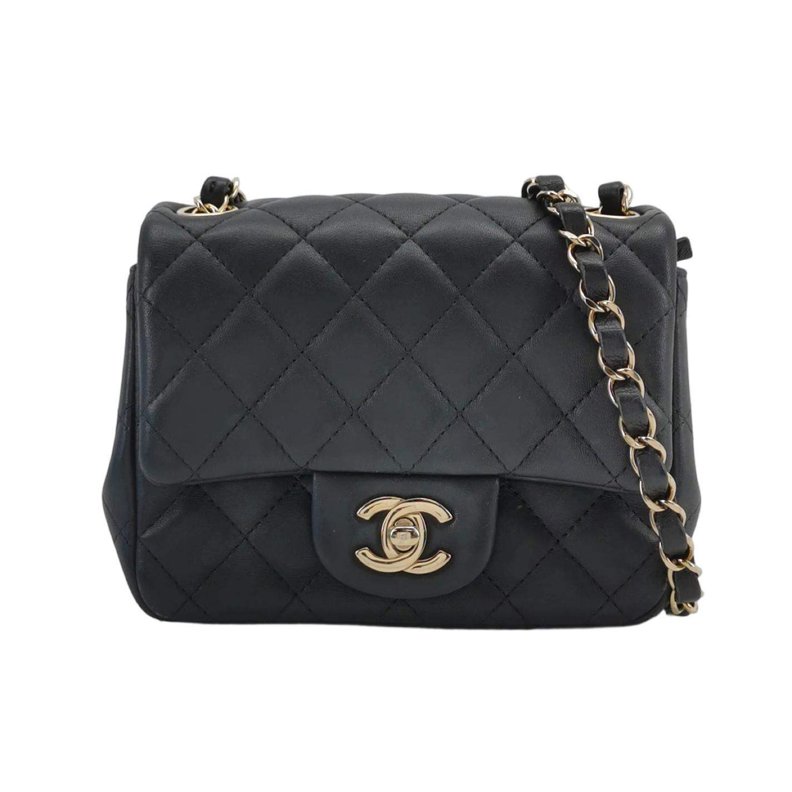 Chanel Classic Flap, photograph 1