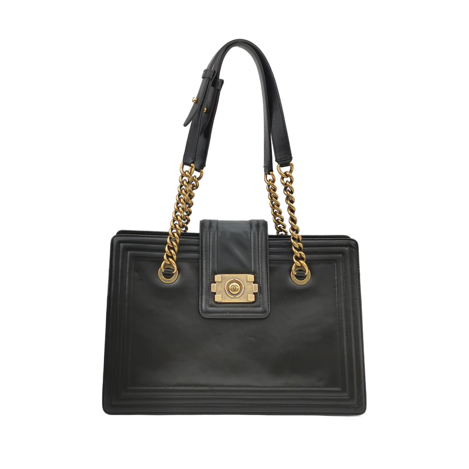Chanel Boy Bag, photograph 1