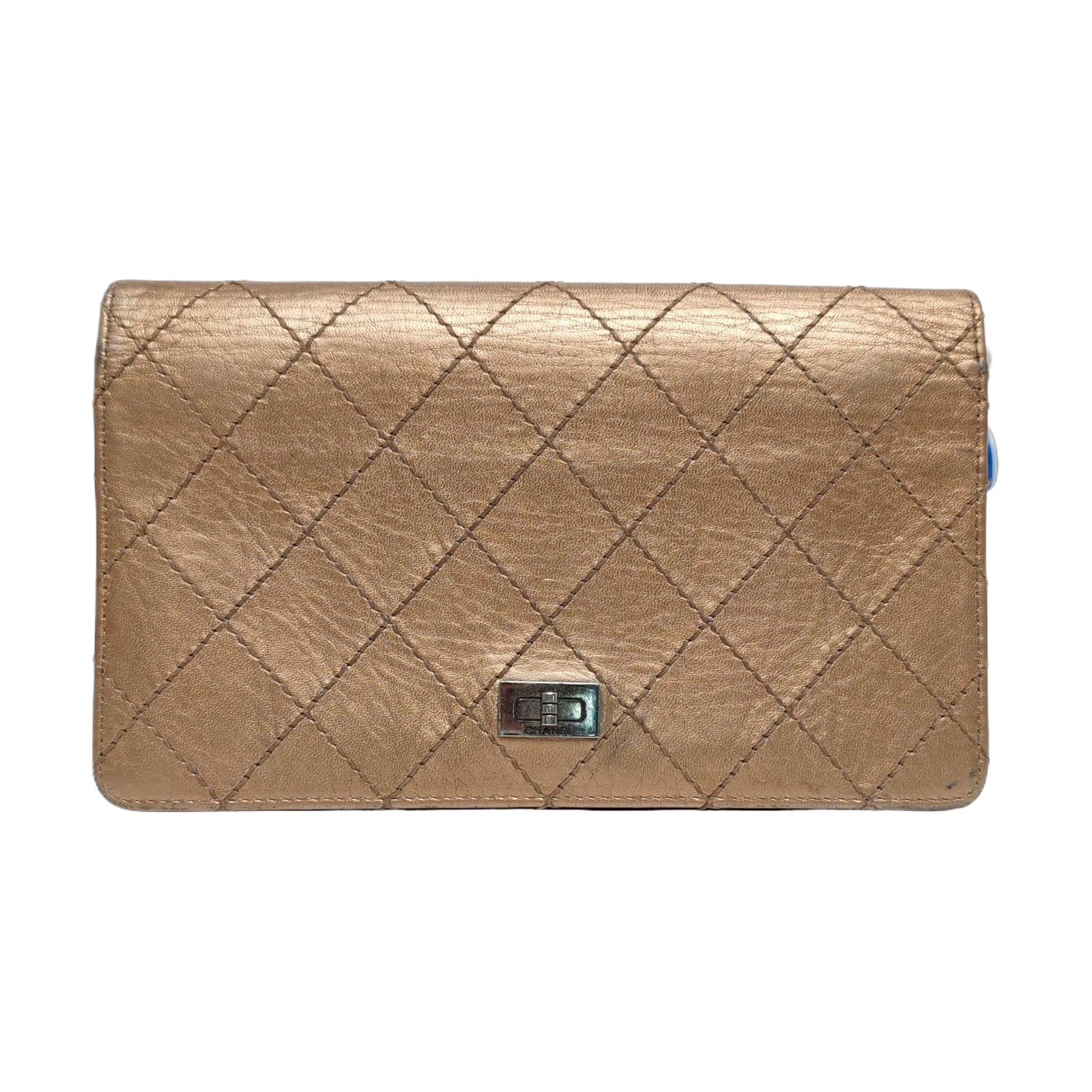 Chanel 2.55, photograph 1