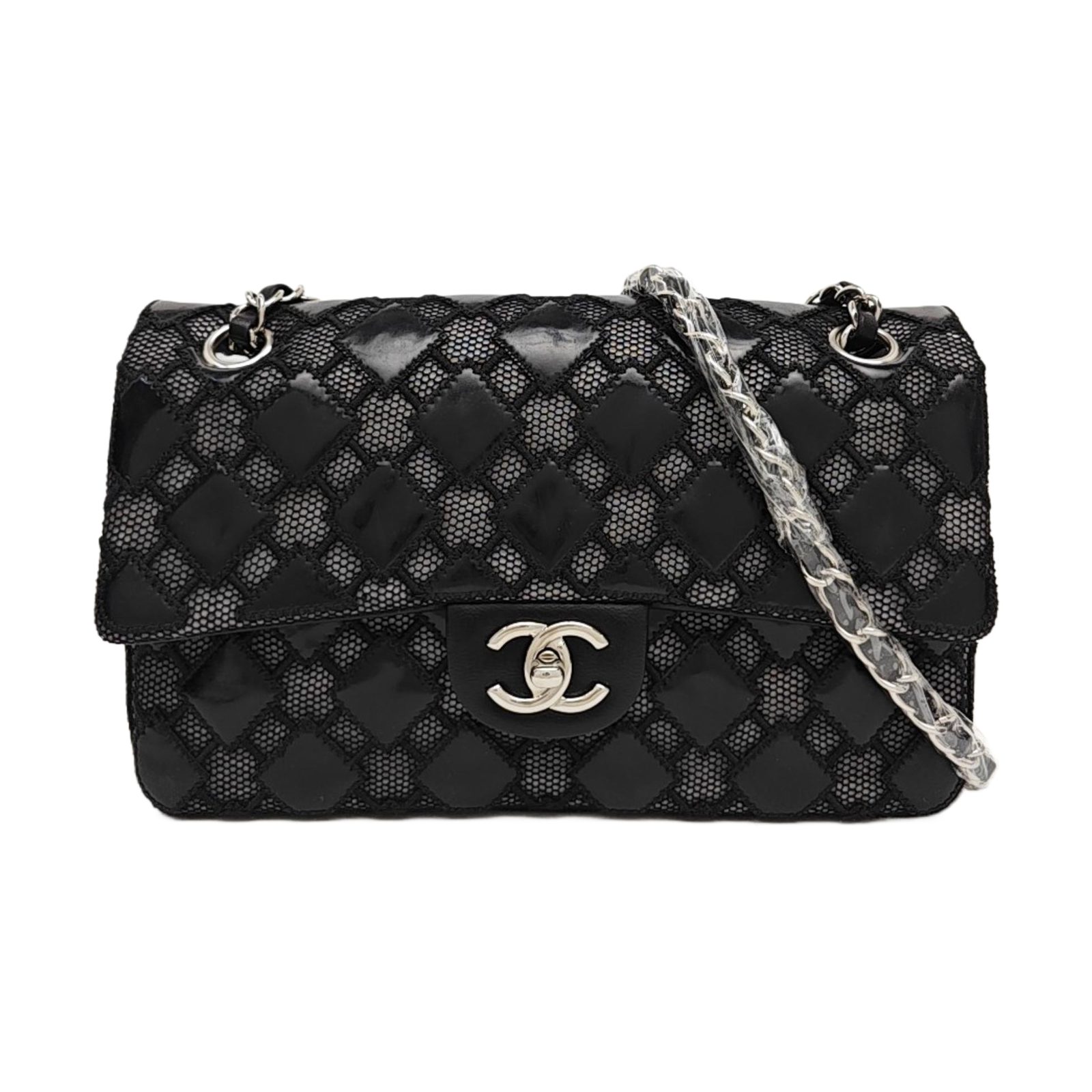 Chanel Classic Flap, photograph 1