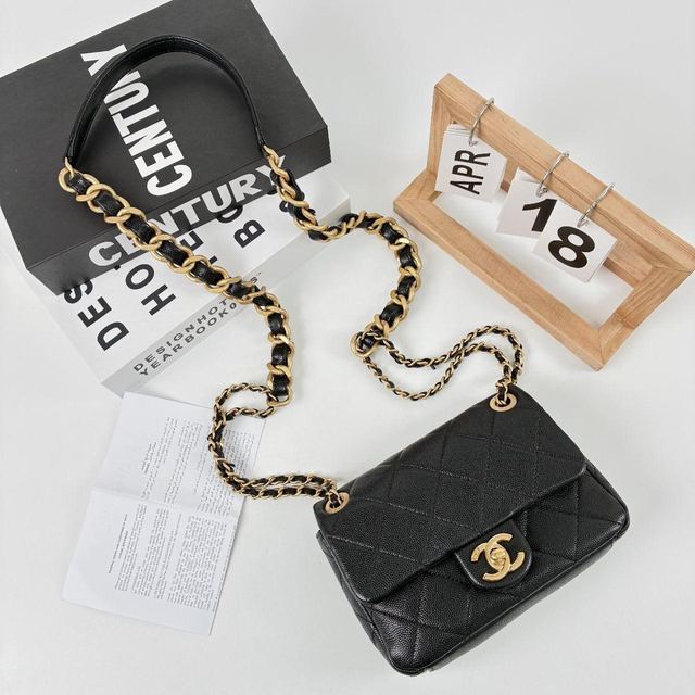 Chanel Classic Flap, أسود, جلد