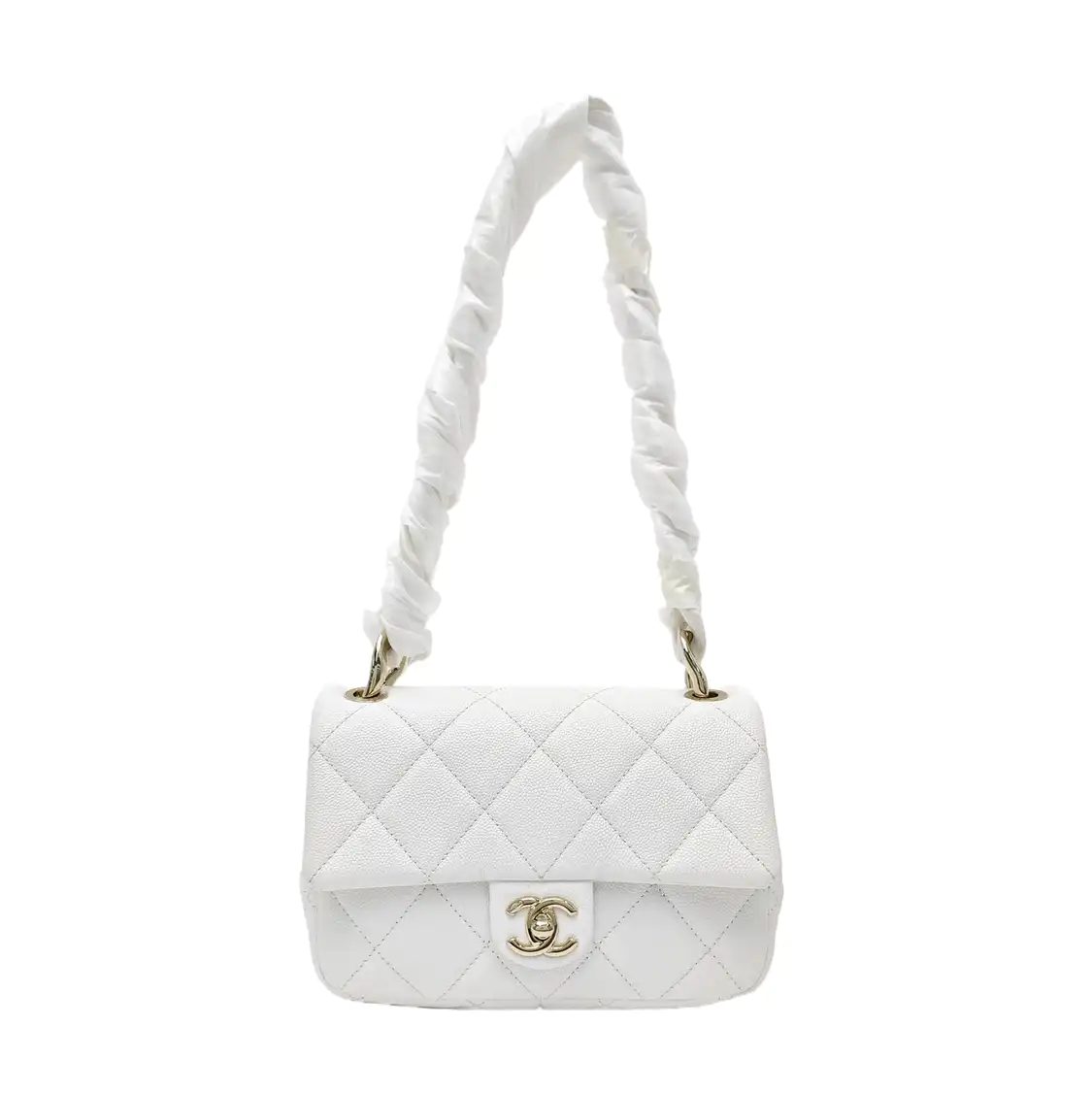 CHANEL Classic Flap, white, Leather, photograph 1