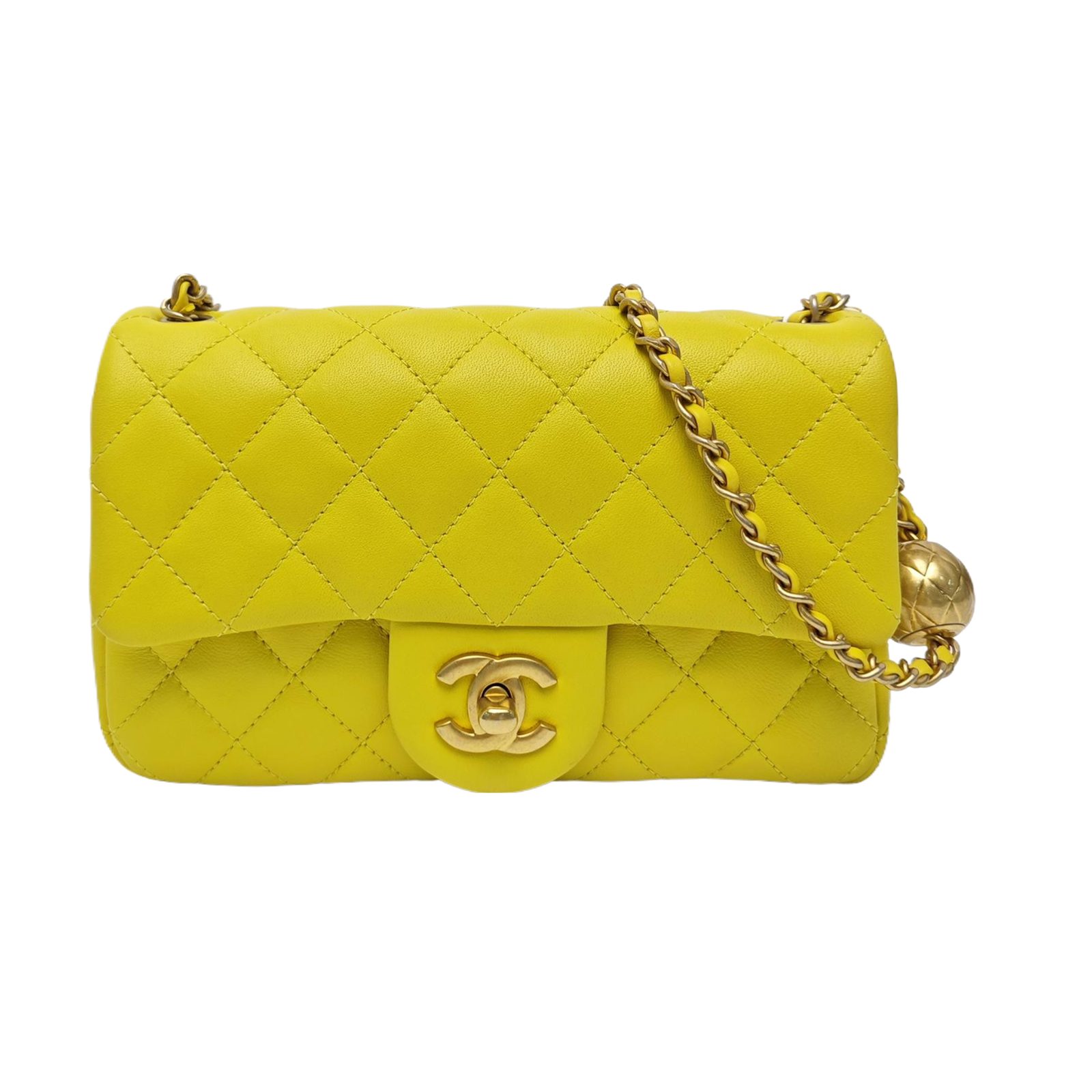 Chanel Classic Flap Shoulder Bag, 20 cm, yellow, Lambskin, photograph 1