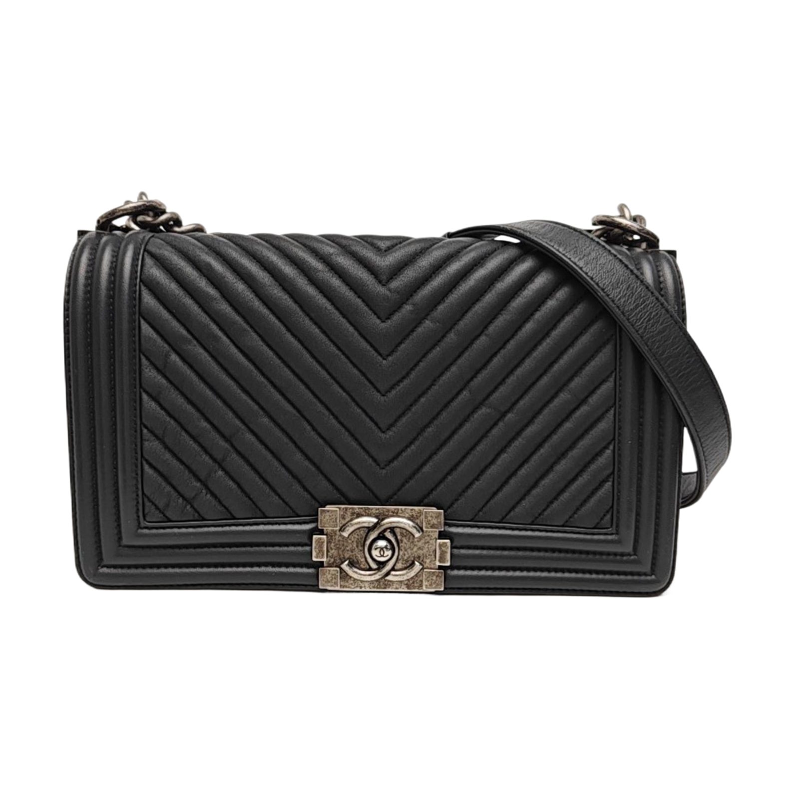 Chanel Boy Shoulder Bag, 25 cm, black, Item 900714947742, Lambskin, photograph 1