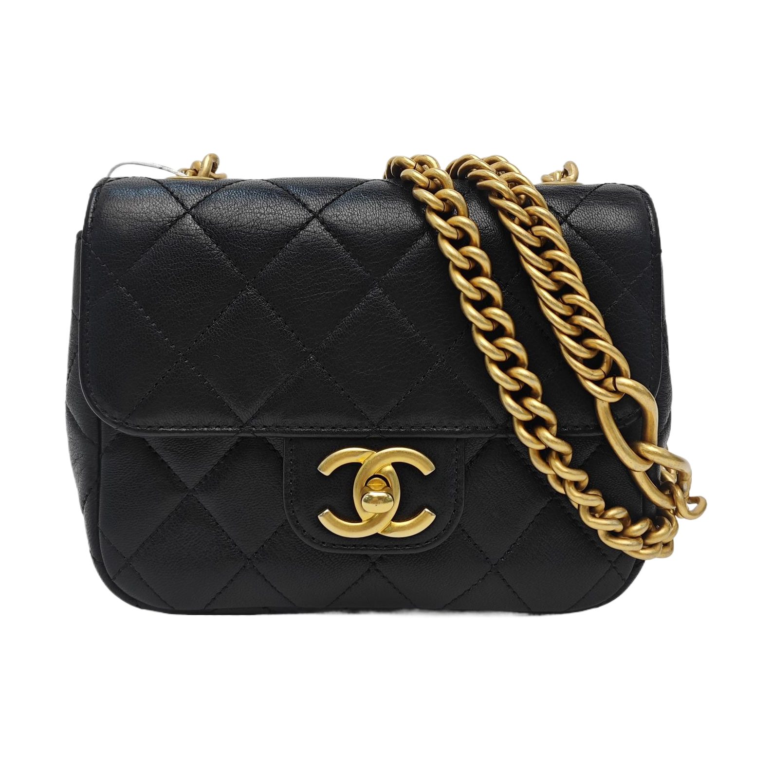 Chanel Classic Flap Handtasche, 17 cm, Schwarz, Artikel 929721270684, Leder, Fotografiere 1