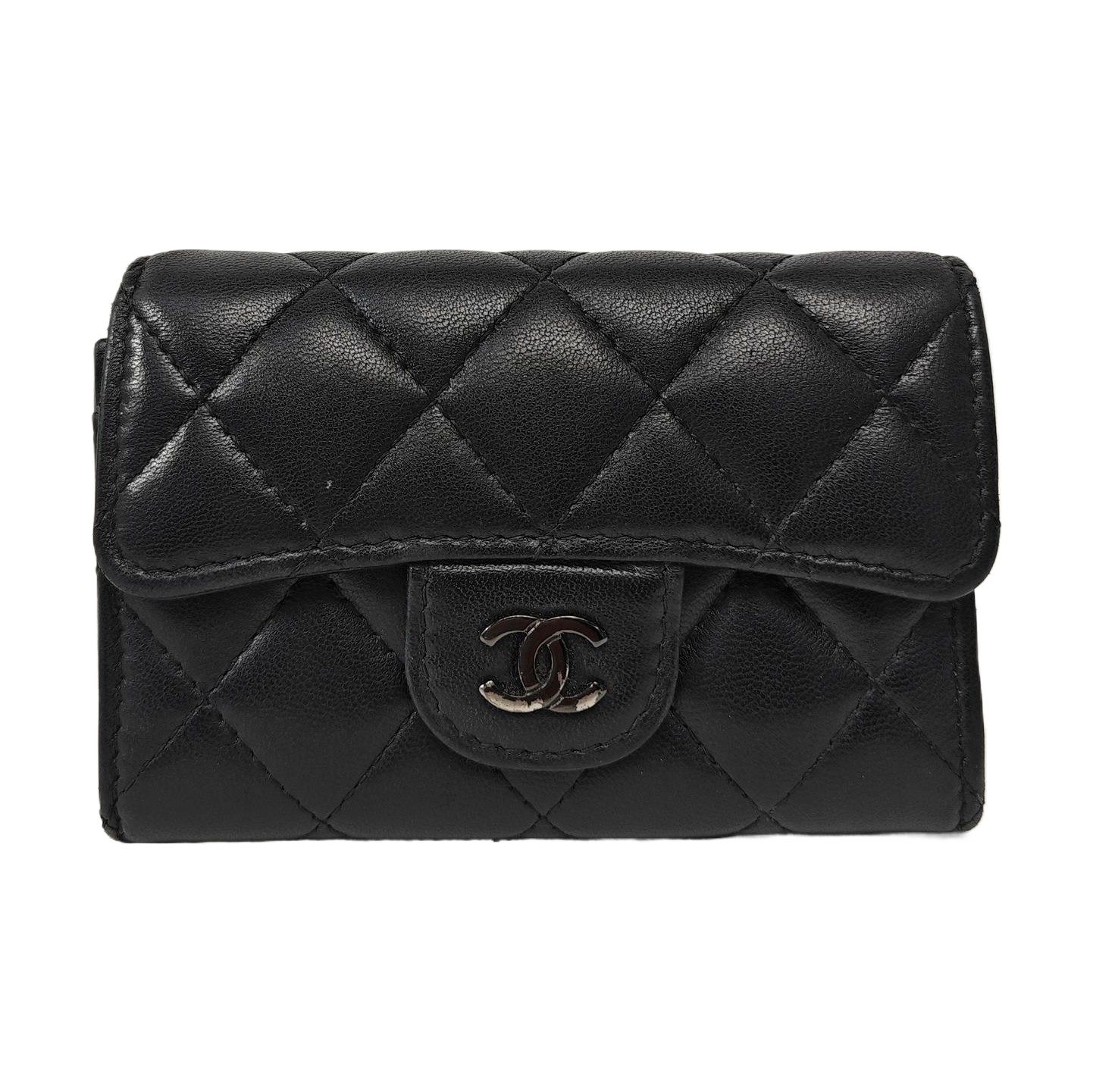 Chanel Classic Flap porte-cartes, 11.5 cm, noir, cuir d’agneau, photographier 1