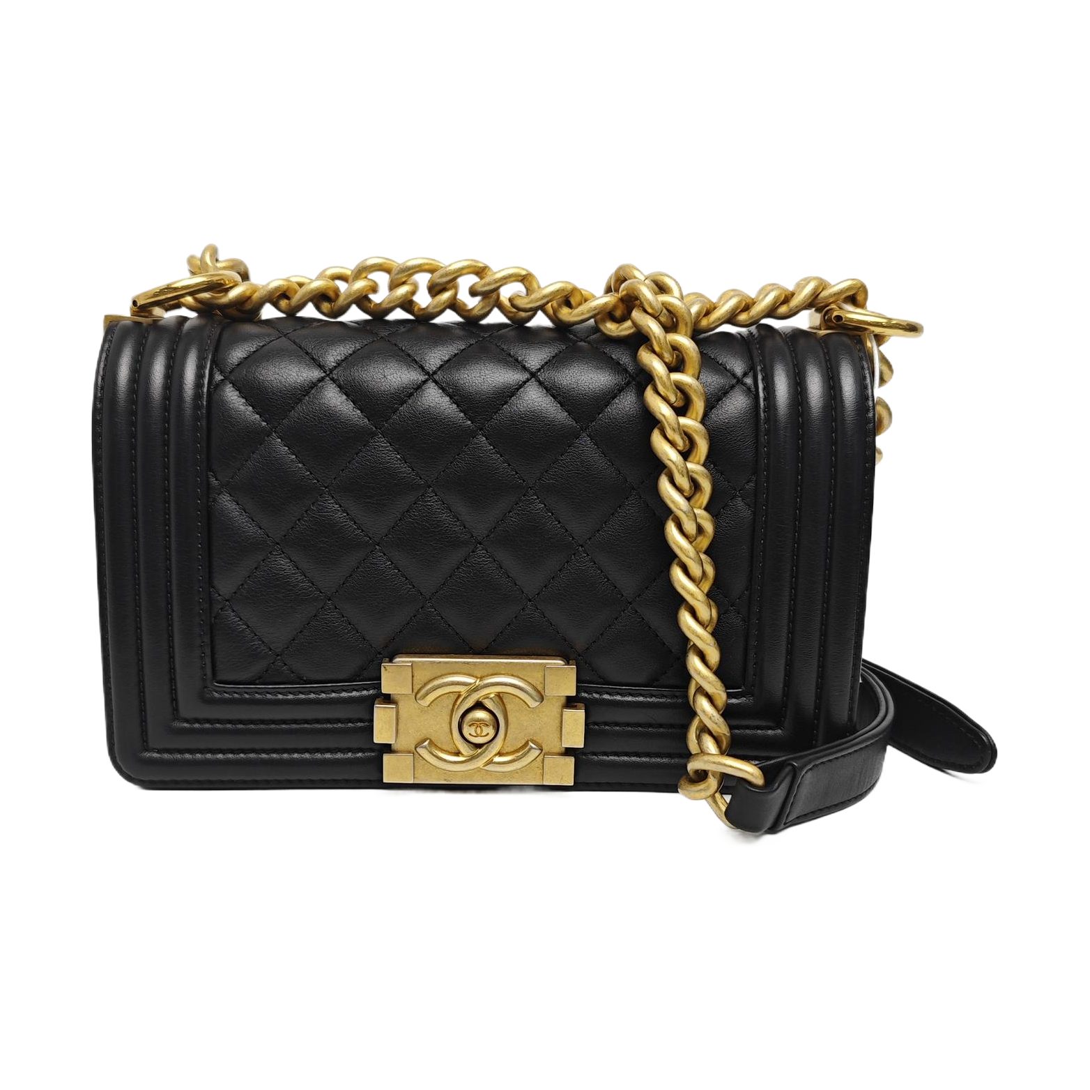 Chanel Boy Shoulder Bag, 20.5 cm, black, Item 956733474998, Leather, photograph 1