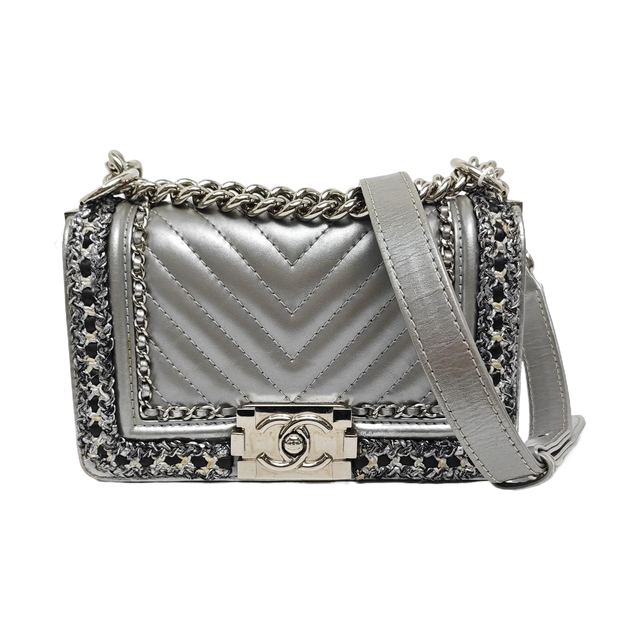 Chanel Boy Schultertasche, 20.5 cm, Grau, Leder
