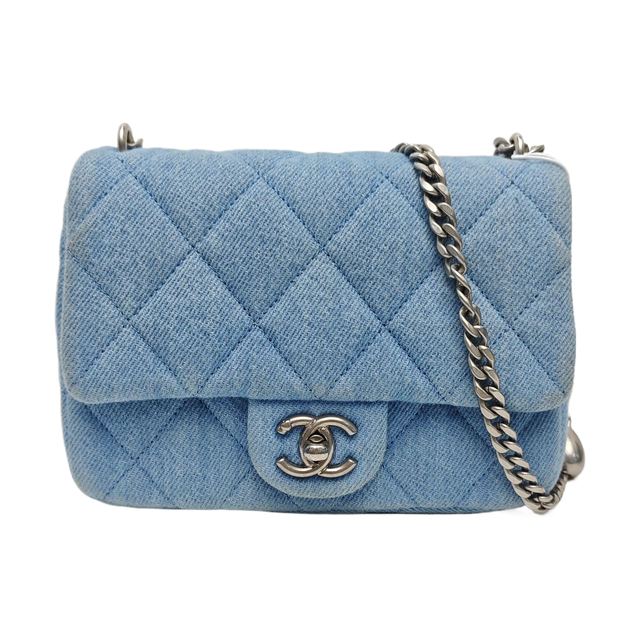 Chanel Classic Flap Schultertasche, 19 cm, Blau