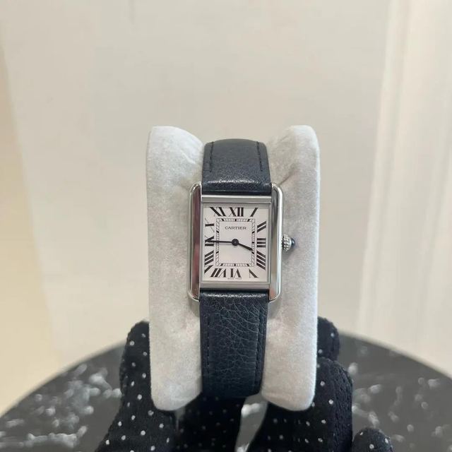 Cartier Tank Uhr, 24.4 mm, weißes Zifferblatt, Artikel 994414195517